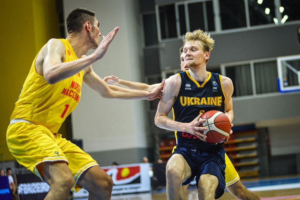 Україна програла у півфіналі господарям Євробаскету U-20: відео хайлайтів матчу проти Північної Македонії
